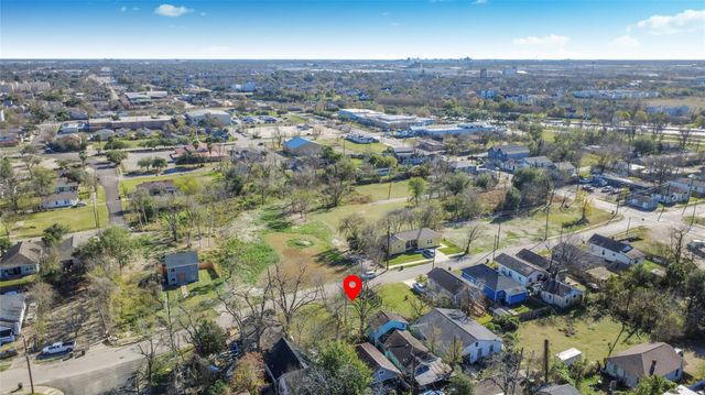 1407 Bringhurst Street, Houston, TX 77020