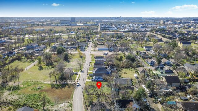 1407 Bringhurst Street, Houston, TX 77020