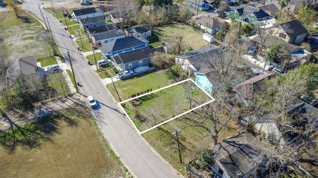 1407 Bringhurst Street, Houston, TX 77020