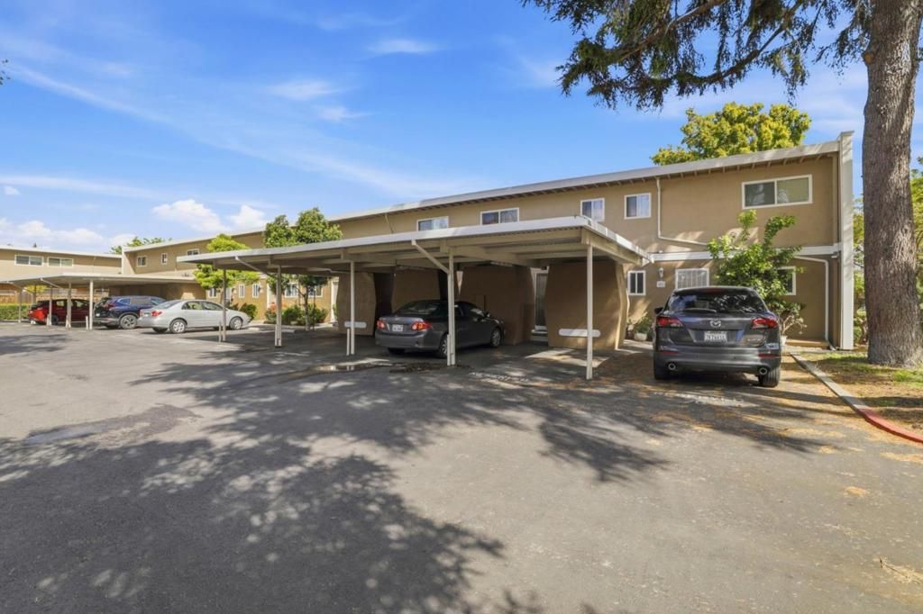 Image 34 of property listing at 830 Quince Avenue 46, Santa Clara, CA 95051