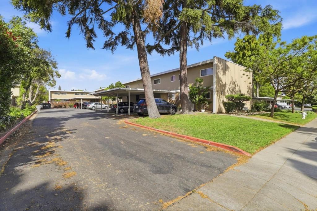 Image 35 of property listing at 830 Quince Avenue 46, Santa Clara, CA 95051