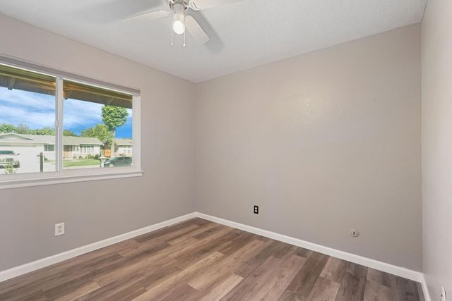 9214 Bainbridge Pl, Stockton, CA 95209