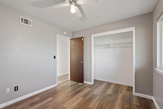9214 Bainbridge Pl, Stockton, CA 95209
