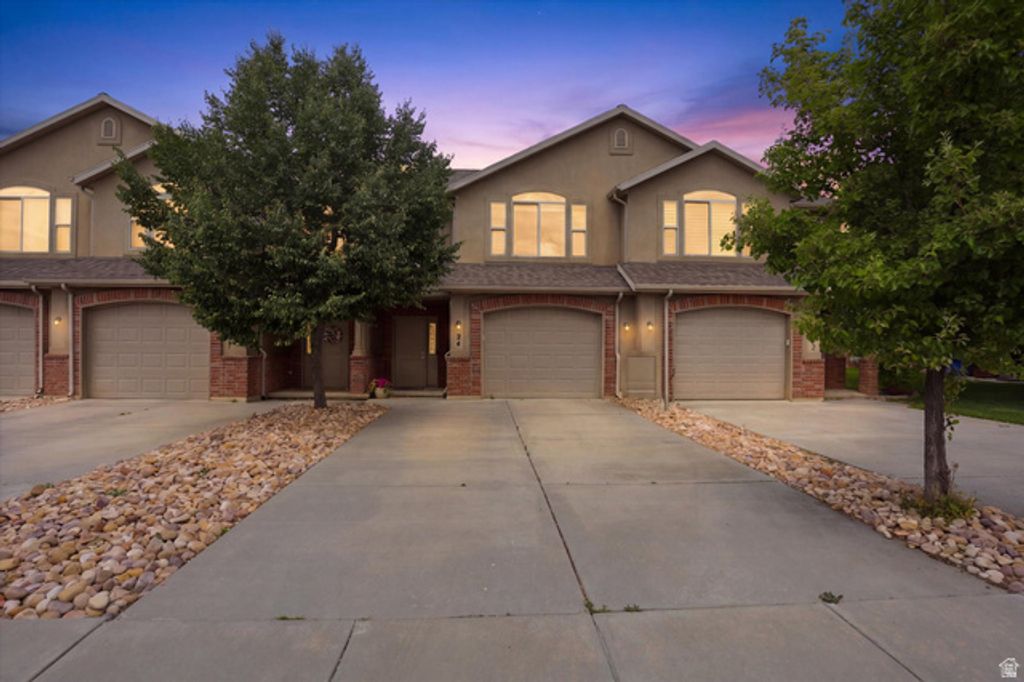 Image 1 of property listing at 318 E 2275 N #24, North Ogden, UT 84414