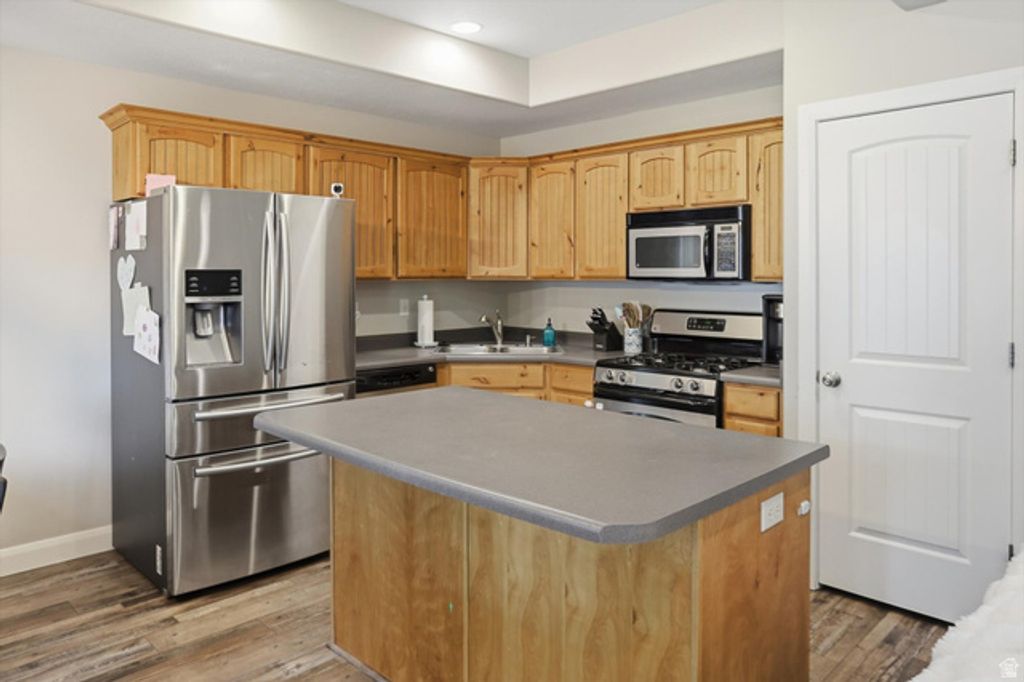 Image 11 of property listing at 318 E 2275 N #24, North Ogden, UT 84414