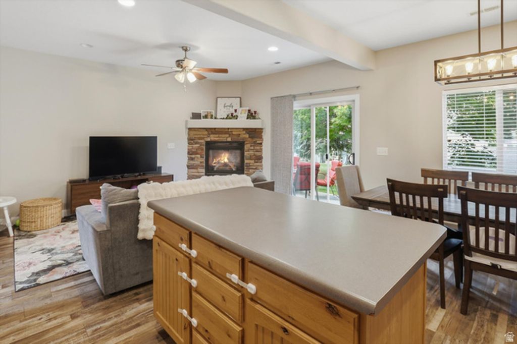 Image 13 of property listing at 318 E 2275 N #24, North Ogden, UT 84414