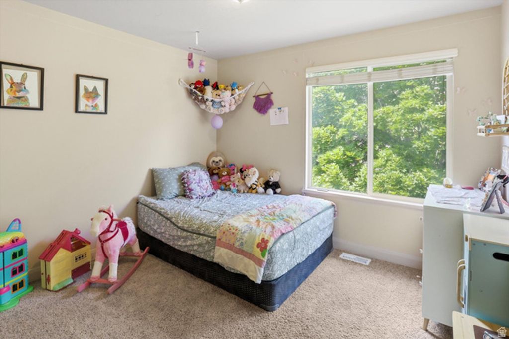 Image 17 of property listing at 318 E 2275 N #24, North Ogden, UT 84414