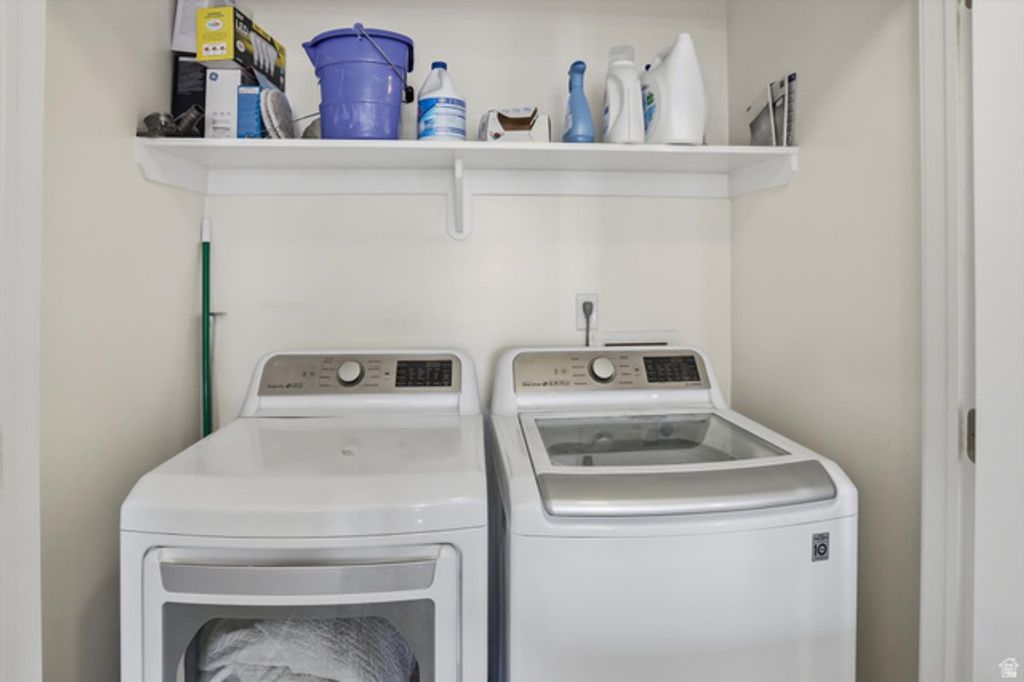 Image 28 of property listing at 318 E 2275 N #24, North Ogden, UT 84414