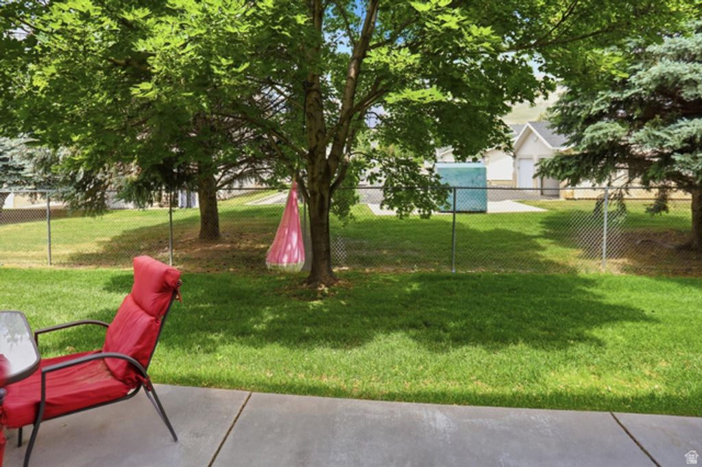 Image 30 of property listing at 318 E 2275 N #24, North Ogden, UT 84414