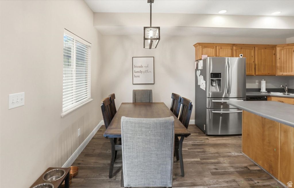 Image 9 of property listing at 318 E 2275 N #24, North Ogden, UT 84414