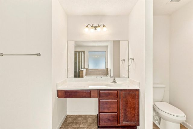 1014 Hummingbird Point Lane, Houston, TX 77090