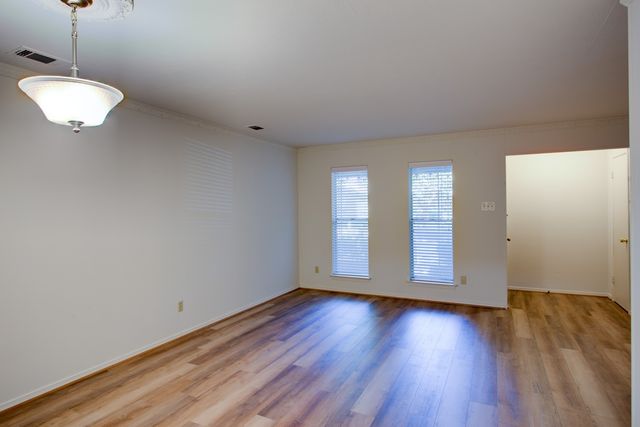6328 Rincon Way, Dallas, TX 75214