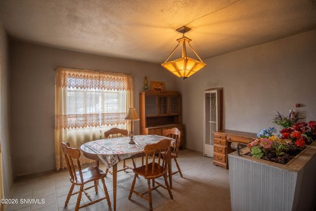 1061 N Tornillo Street, Las Cruces, NM 88001