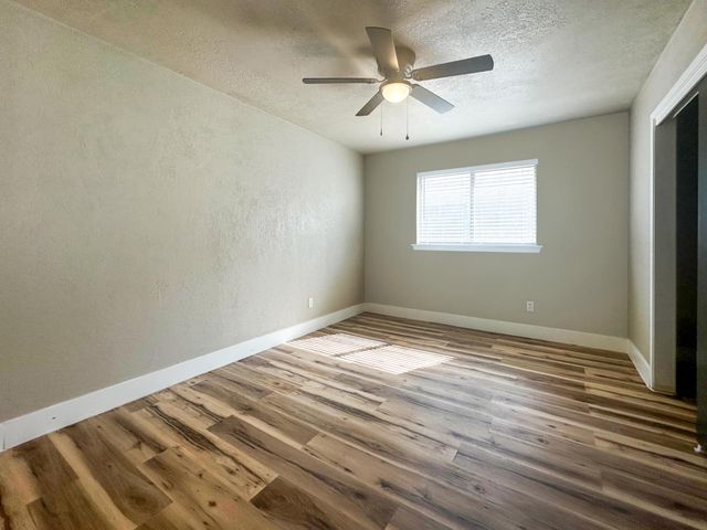 3043 N Brunswick Avenue, Fresno, CA 93722