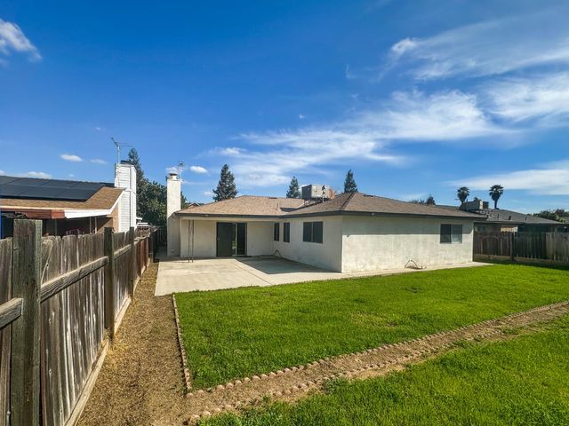 3043 N Brunswick Avenue, Fresno, CA 93722