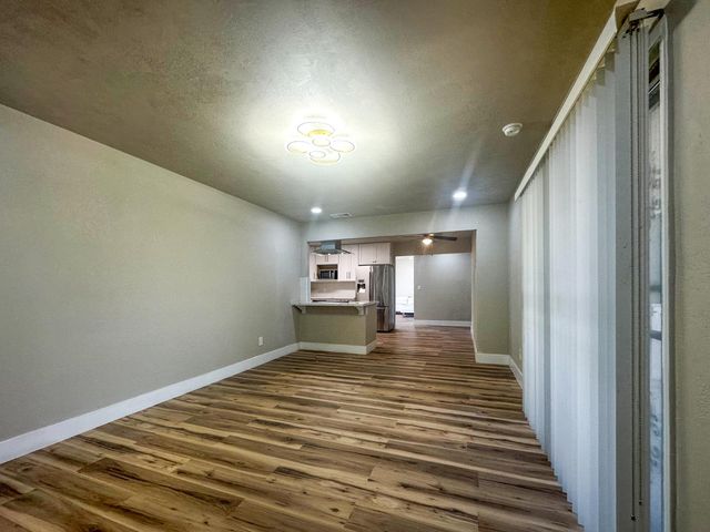 3043 N Brunswick Avenue, Fresno, CA 93722