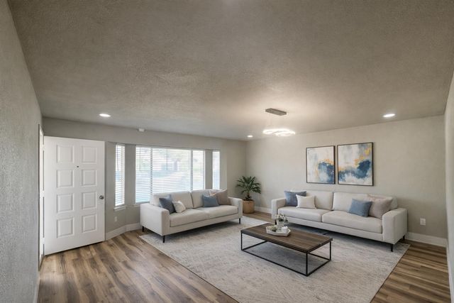 3043 N Brunswick Avenue, Fresno, CA 93722