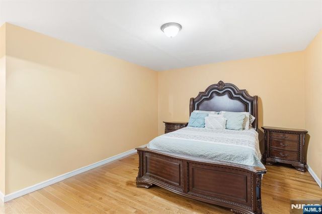 486 4th Street, Newark, NJ 07107