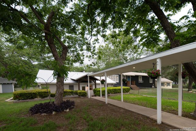 526 Cypress, Mcqueeney, TX 78123