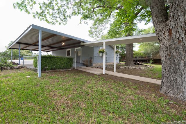 526 Cypress, Mcqueeney, TX 78123