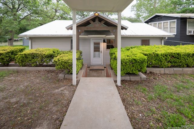 526 Cypress, Mcqueeney, TX 78123