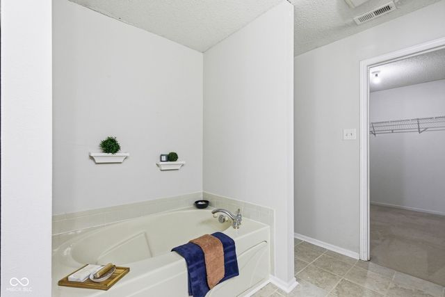 10182 Orange Blossom Trail, Fishers, IN 46038