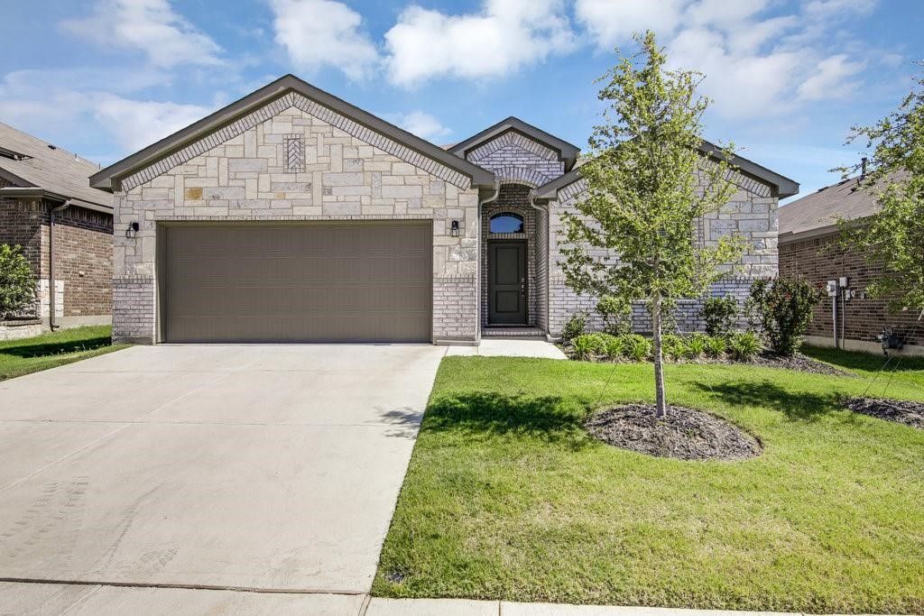 532 Dunmore Drive, Fort Worth, TX 76052