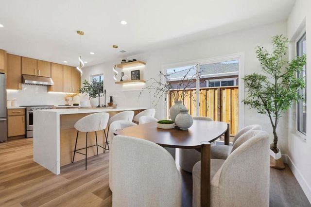 3234 Hoover Street, Redwood City, CA 94063