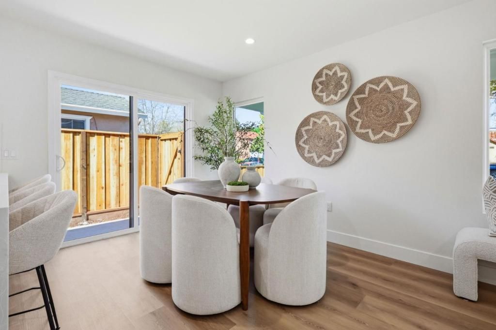 Image 10 of property listing at 3234 Hoover Street, Redwood City, CA 94063