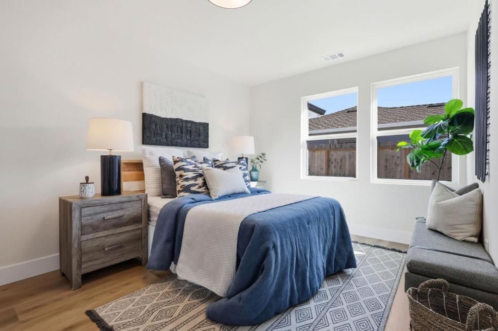 Image 13 of property listing at 3234 Hoover Street, Redwood City, CA 94063