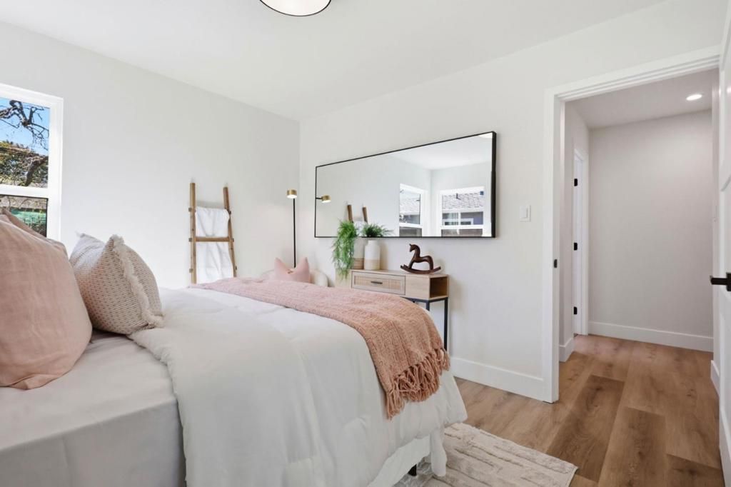 Image 17 of property listing at 3234 Hoover Street, Redwood City, CA 94063