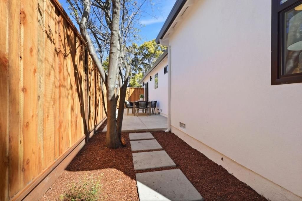 Image 26 of property listing at 3234 Hoover Street, Redwood City, CA 94063