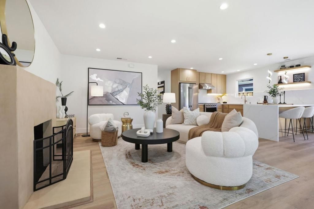 Image 5 of property listing at 3234 Hoover Street, Redwood City, CA 94063