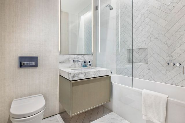 25 Mercer St Ph, New York City, NY 10013