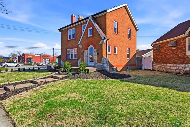 6427 Winona Avenue, St Louis, MO 63109
