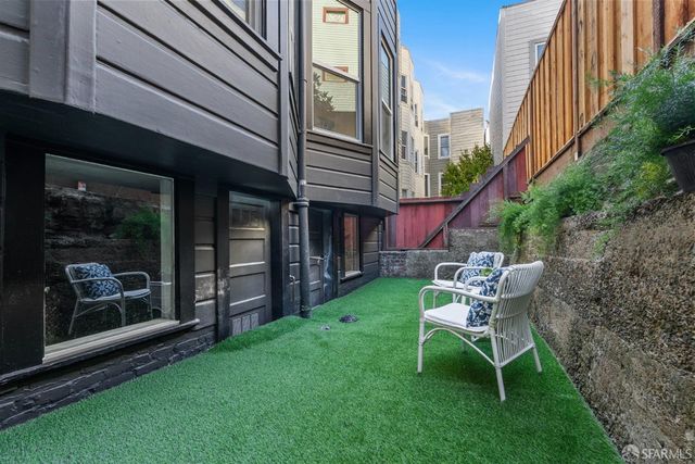 1740 Larkin Street, San Francisco, CA 94109