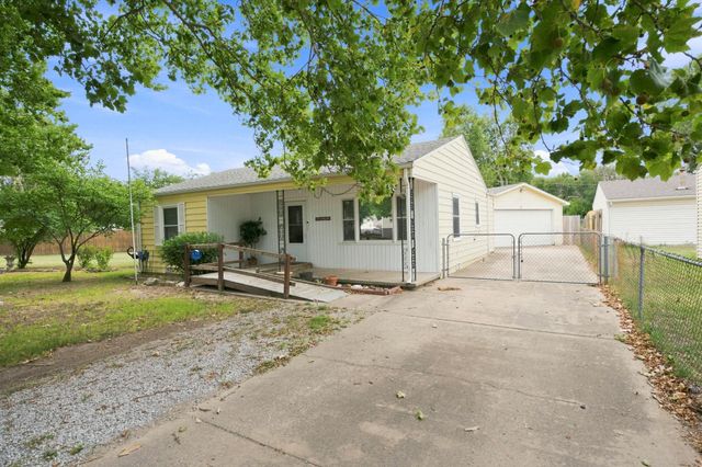 6429 S Keystone St, Haysville, KS 67217