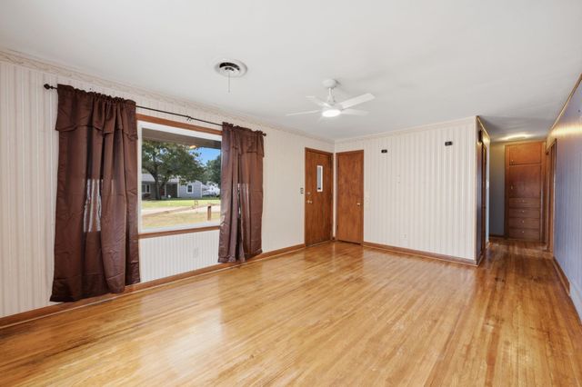 6429 S Keystone St, Haysville, KS 67217
