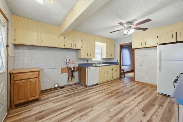 6429 S Keystone St, Haysville, KS 67217