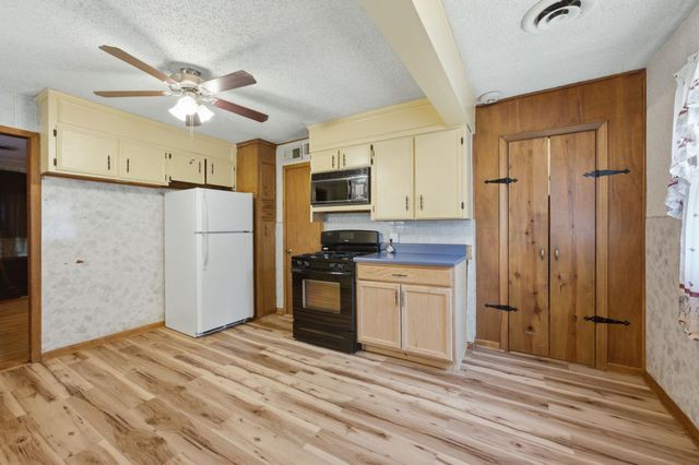 6429 S Keystone St, Haysville, KS 67217