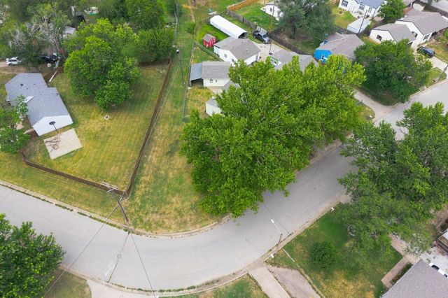 6429 S Keystone St, Haysville, KS 67217