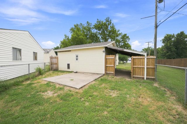 6429 S Keystone St, Haysville, KS 67217