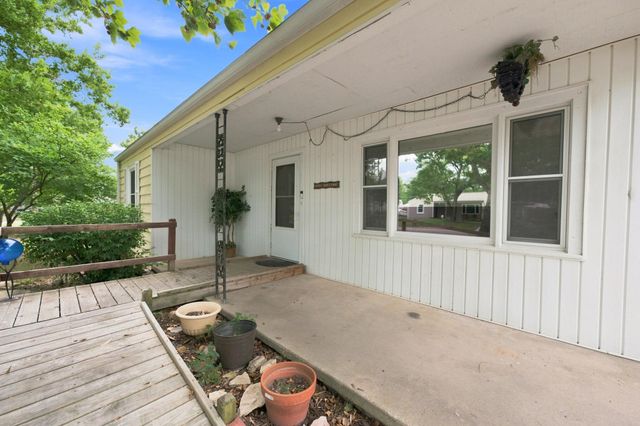 6429 S Keystone St, Haysville, KS 67217