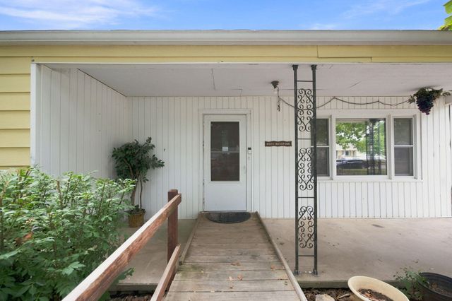6429 S Keystone St, Haysville, KS 67217