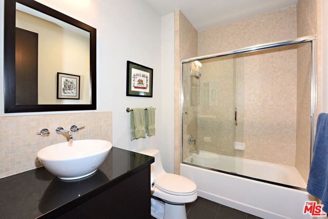 655 S Hope Street 1205, Los Angeles, CA 90017