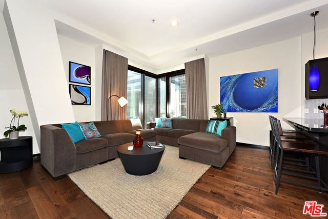 655 S Hope Street 1205, Los Angeles, CA 90017