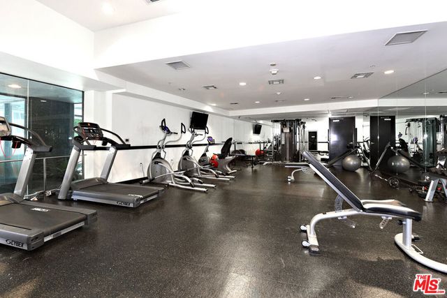 655 S Hope Street 1205, Los Angeles, CA 90017