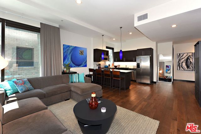 655 S Hope Street 1205, Los Angeles, CA 90017