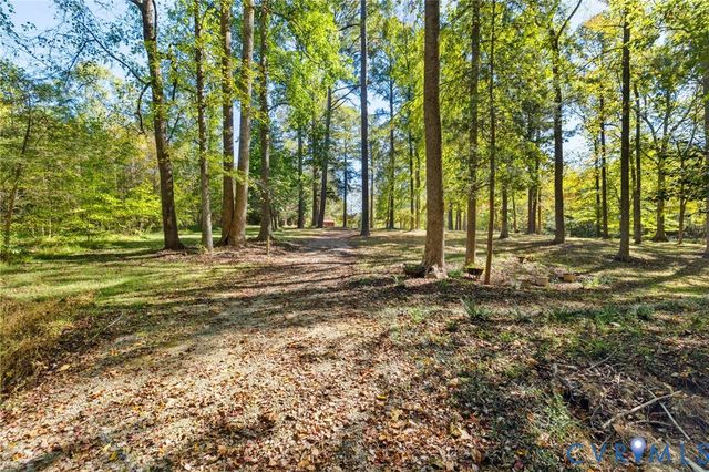 104 Petersburg Rd, Powhatan, VA 23139