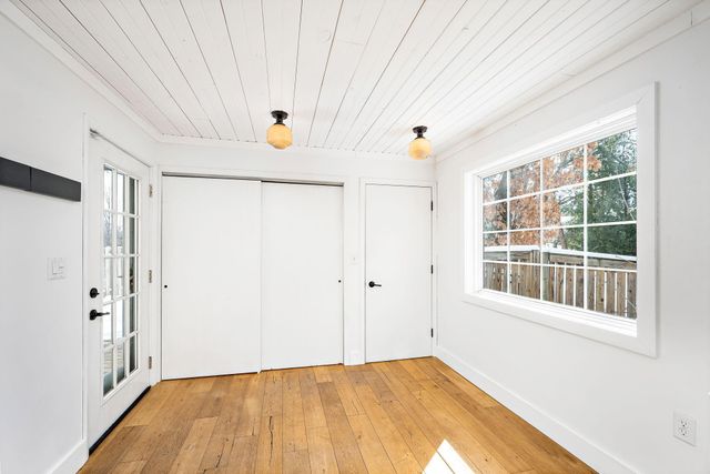 80 Oak Street, Mahtomedi, MN 55115